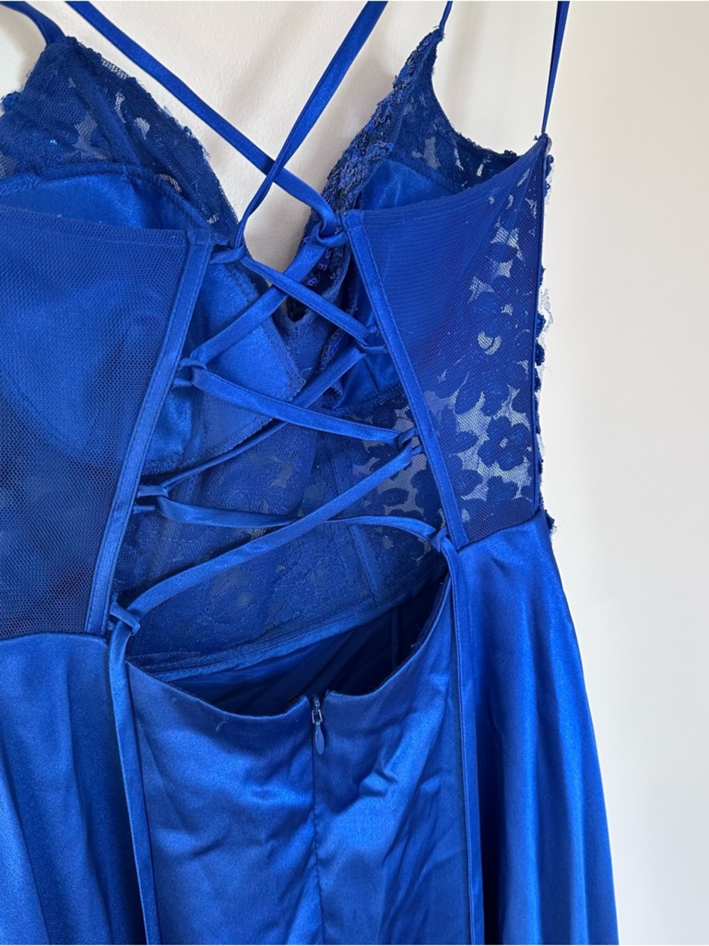 Blondie Nites Royal Blue Sequin Prom Dress Size 5 (short) - Picture 3 of 4